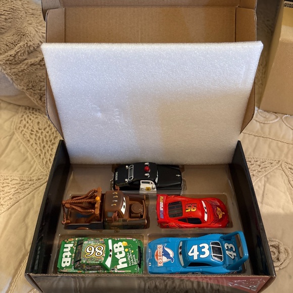 Disney Pixar Cars 2 5 Die Cast Vehicles - Picture 2 of 2
